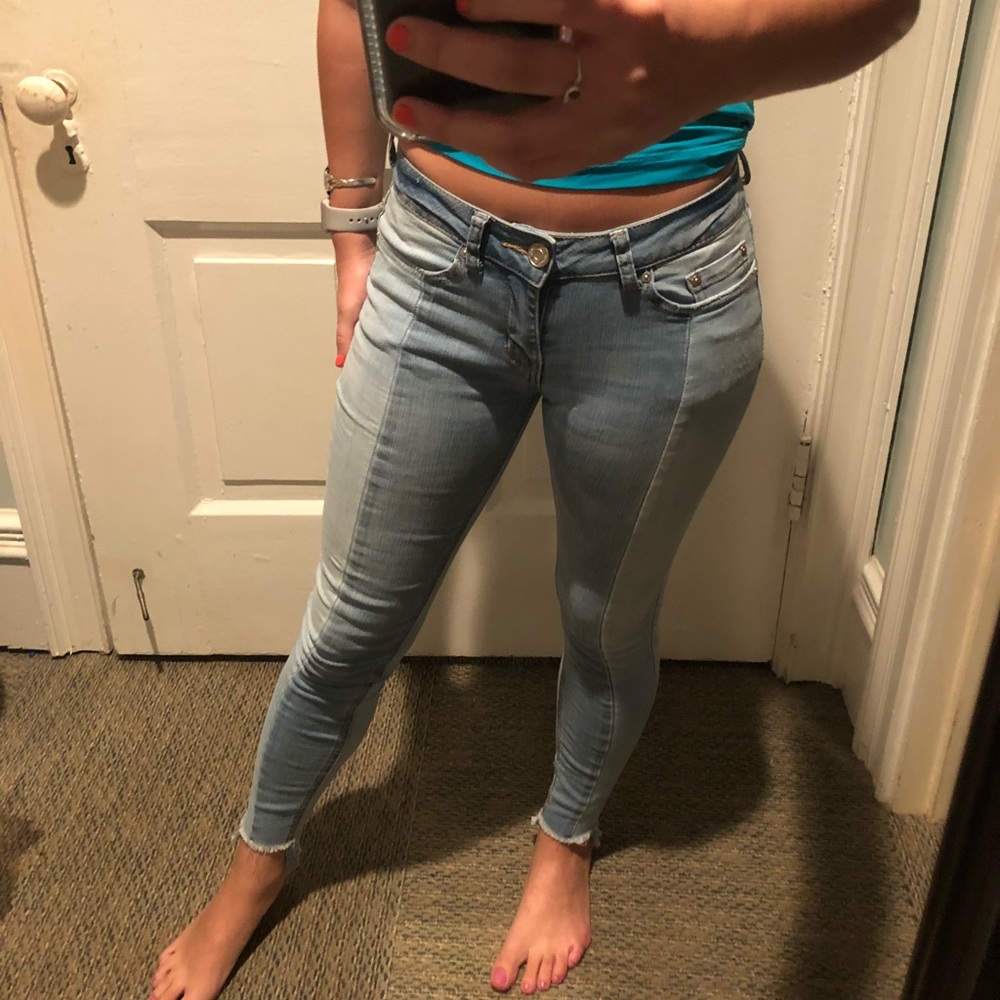 TWO TONED JEANS
